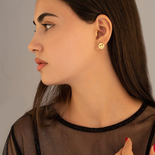 925 Sterling Silver Heart Eyes Emoji Earrings