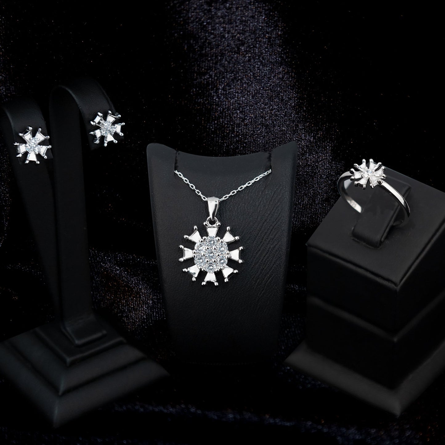 925 Sterling Silver Stone Flower Shape Set 3 Pieces: Necklace, Ring & Earrings