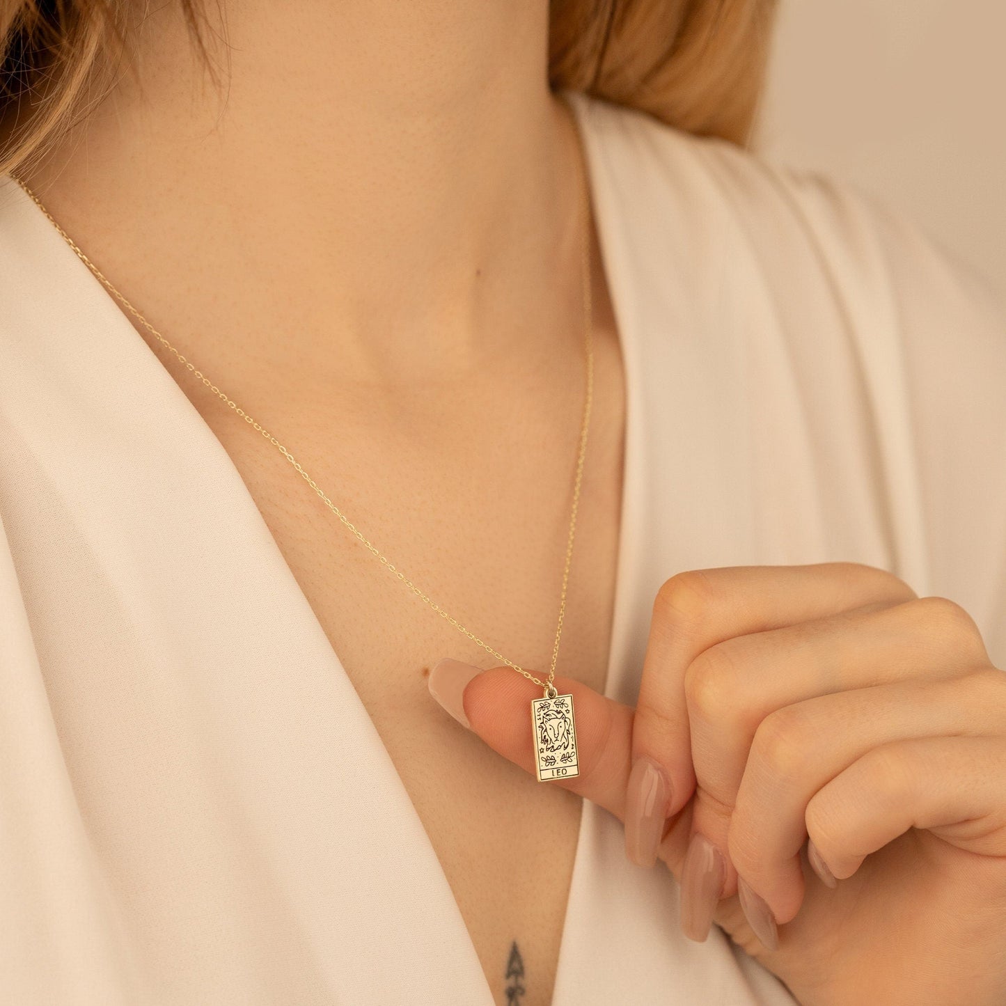 925 Sterling Silver Personalized Zodiac Star Sign Card Necklace