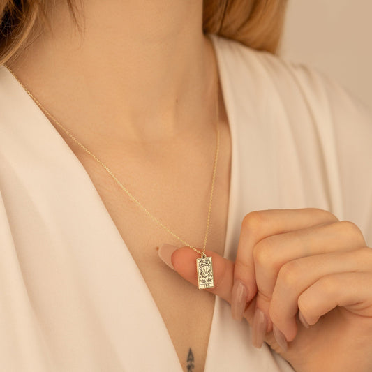 925 Sterling Silver Personalized Zodiac Star Sign Card Necklace