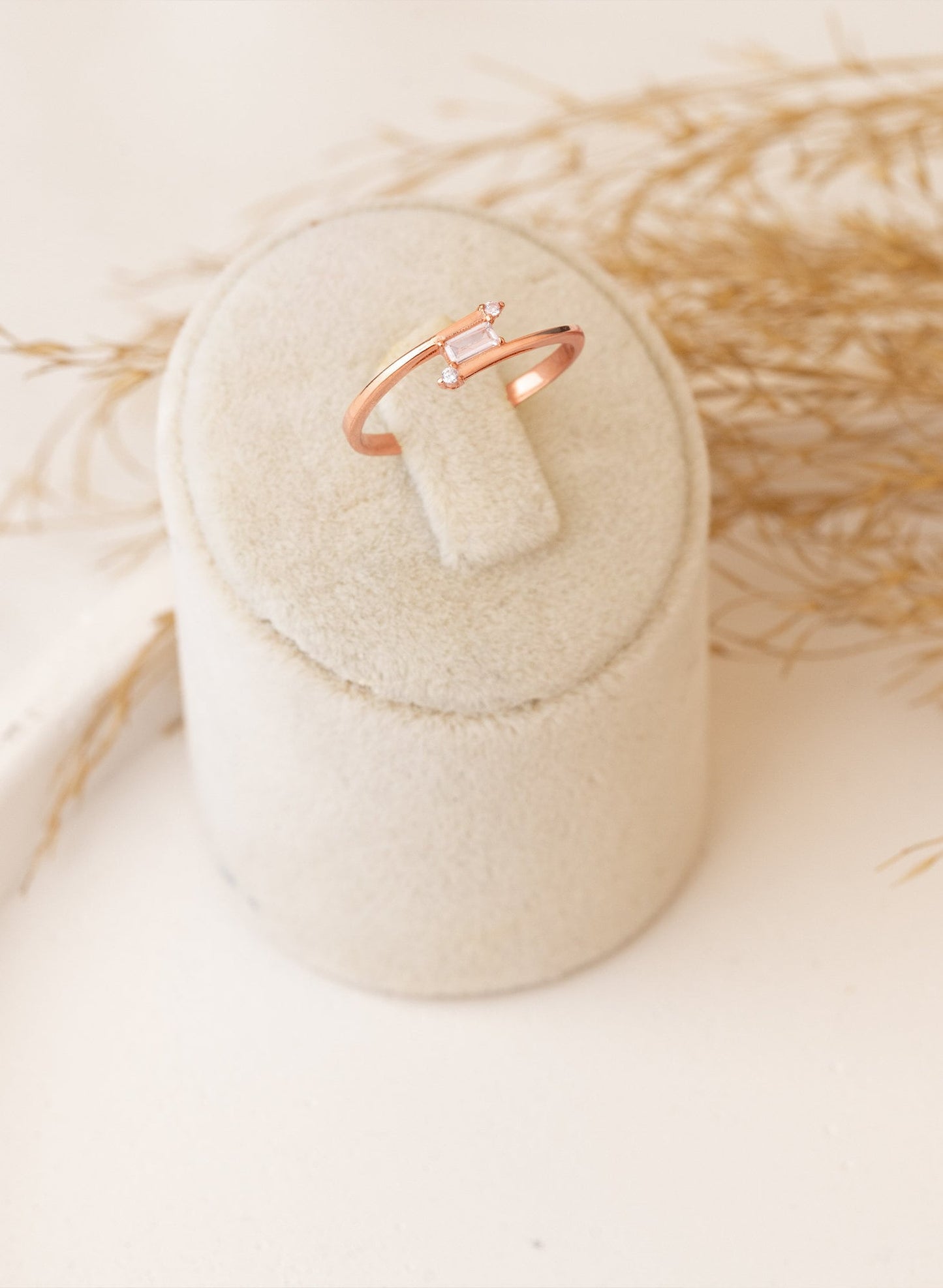 925 Sterling Silver Twist Band Baguette Diamond Bypass Ring