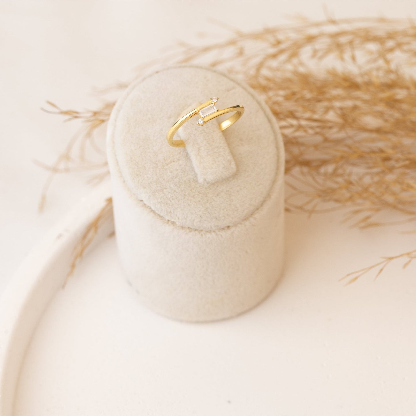 925 Sterling Silver Twist Band Baguette Diamond Bypass Ring