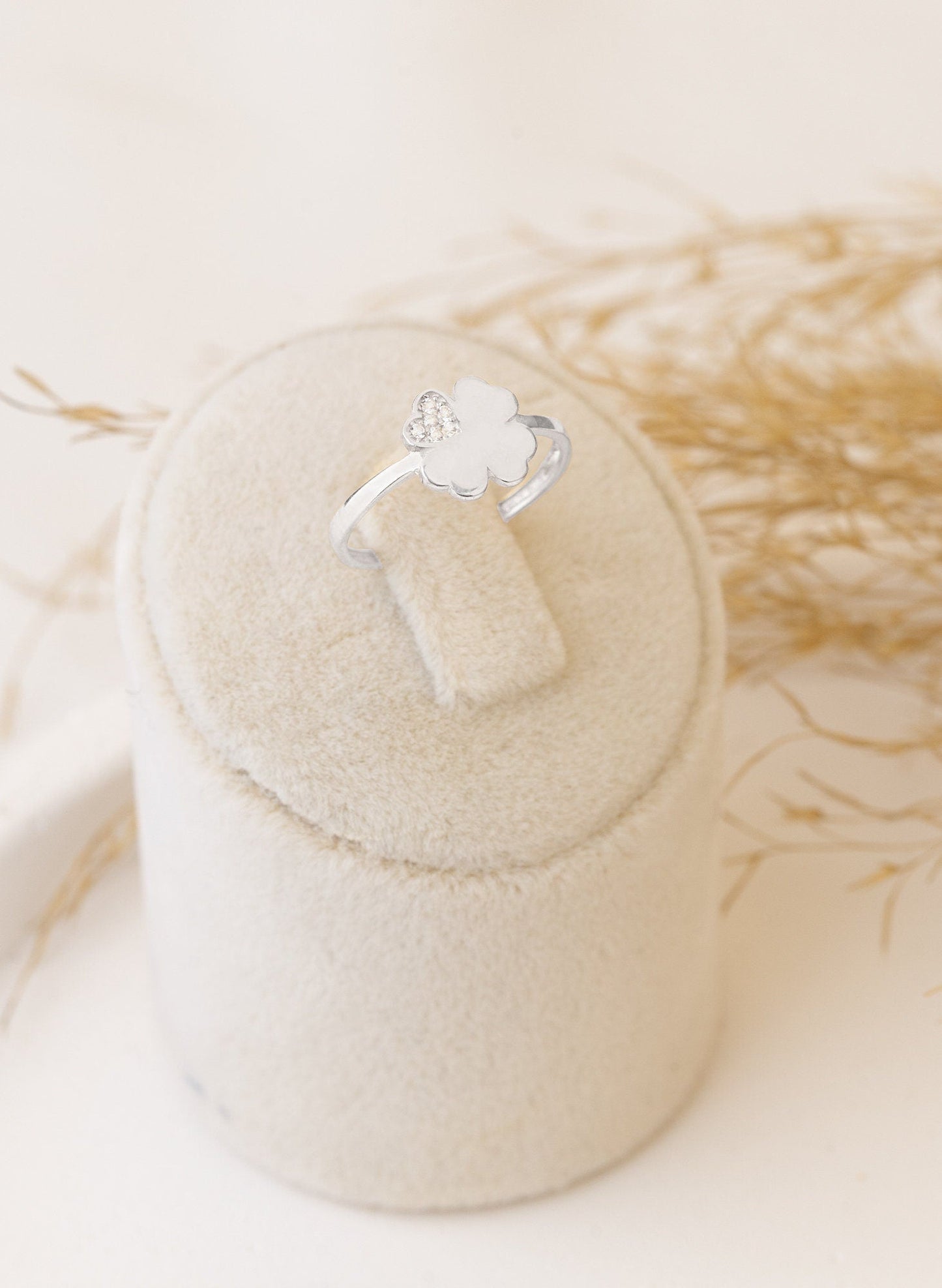 925 Sterling Silver Diamond Pave Four Leaf Clover Ring