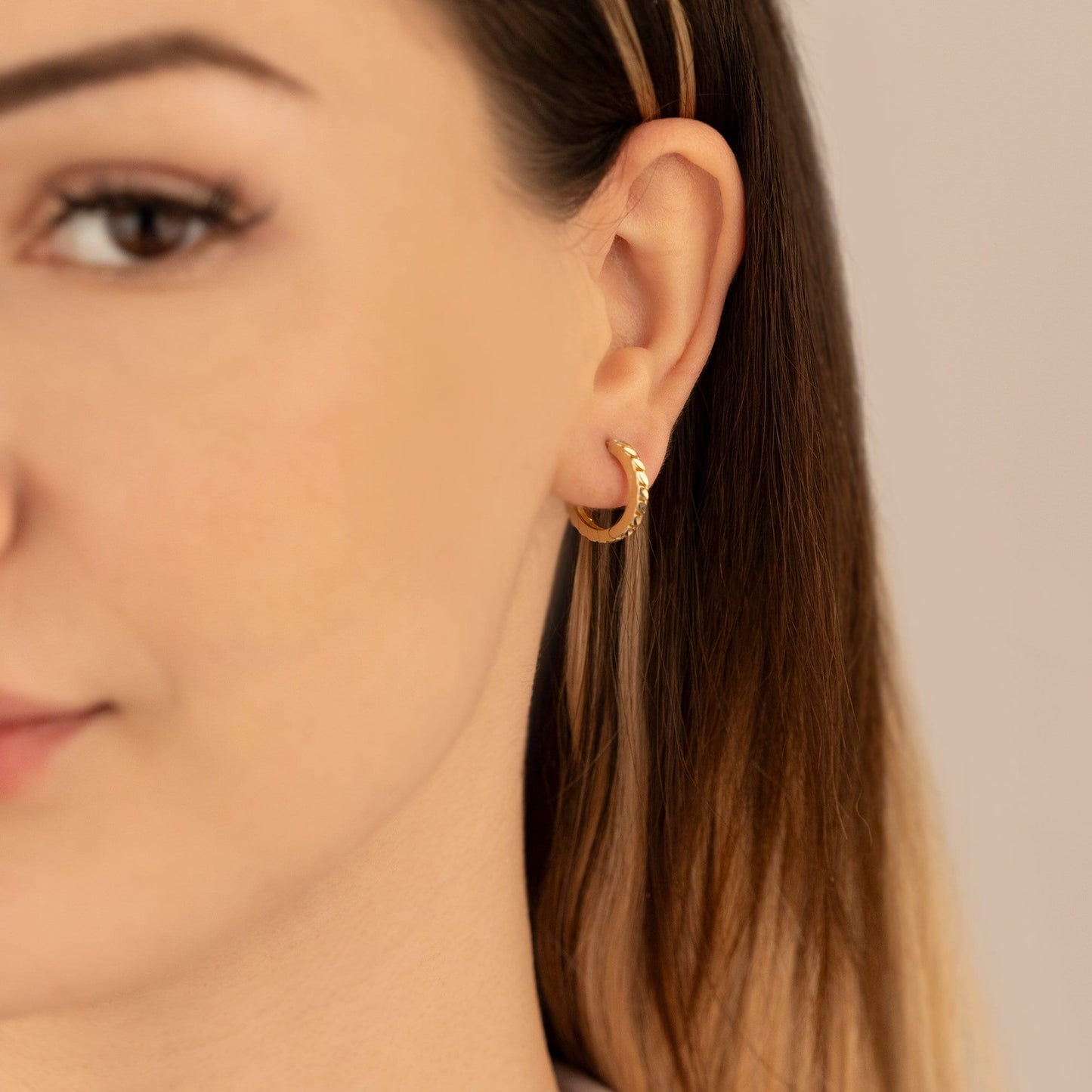 925 Sterling Silver Leaf Pave Hoop Earrings