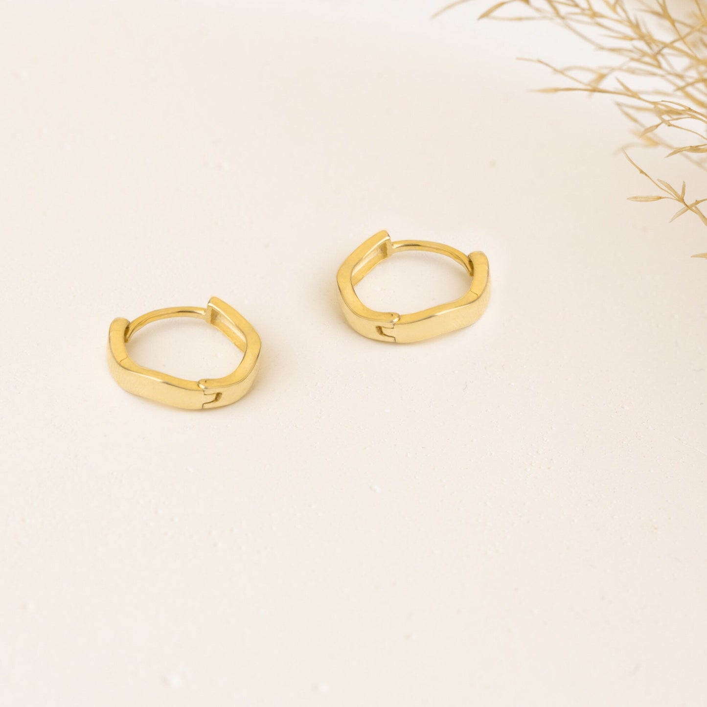 925 Sterling Silver Wavy Hoop Earrings