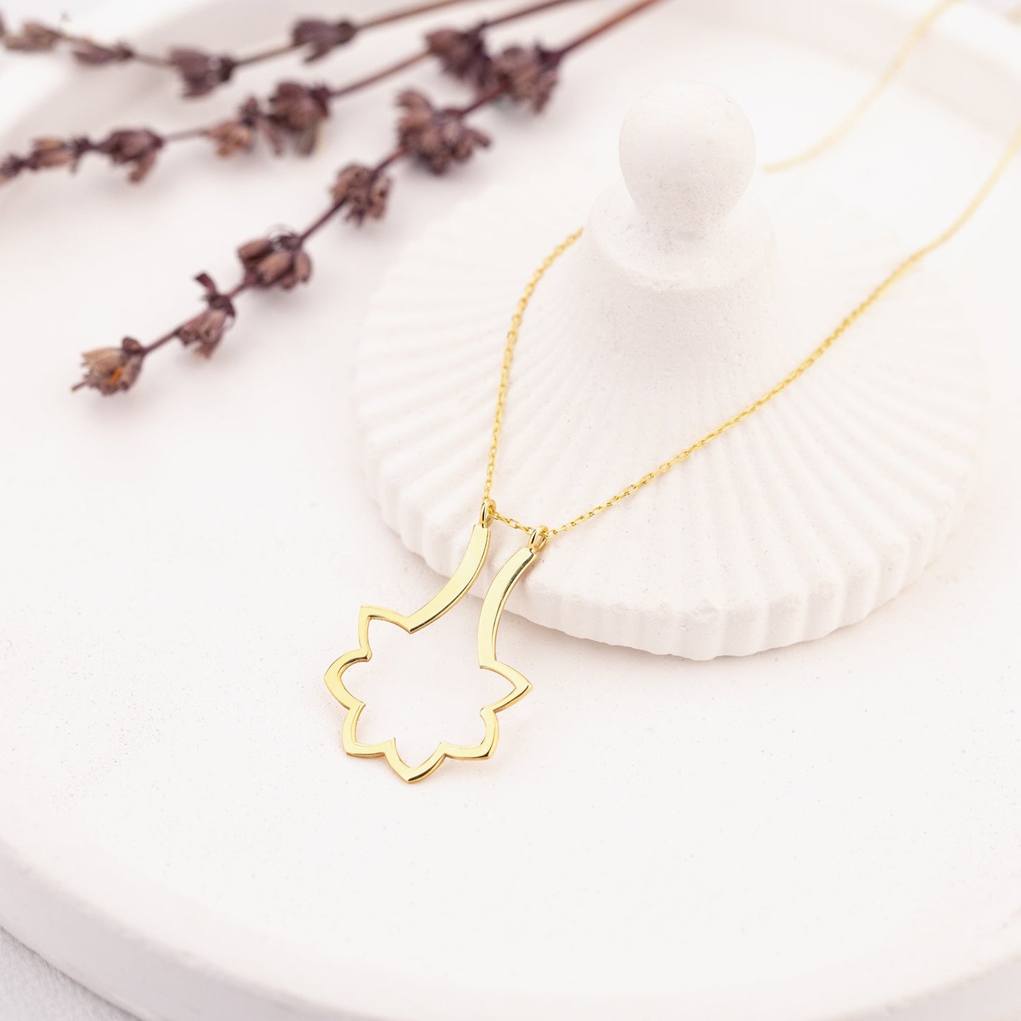 Ring Holder Flower Necklace