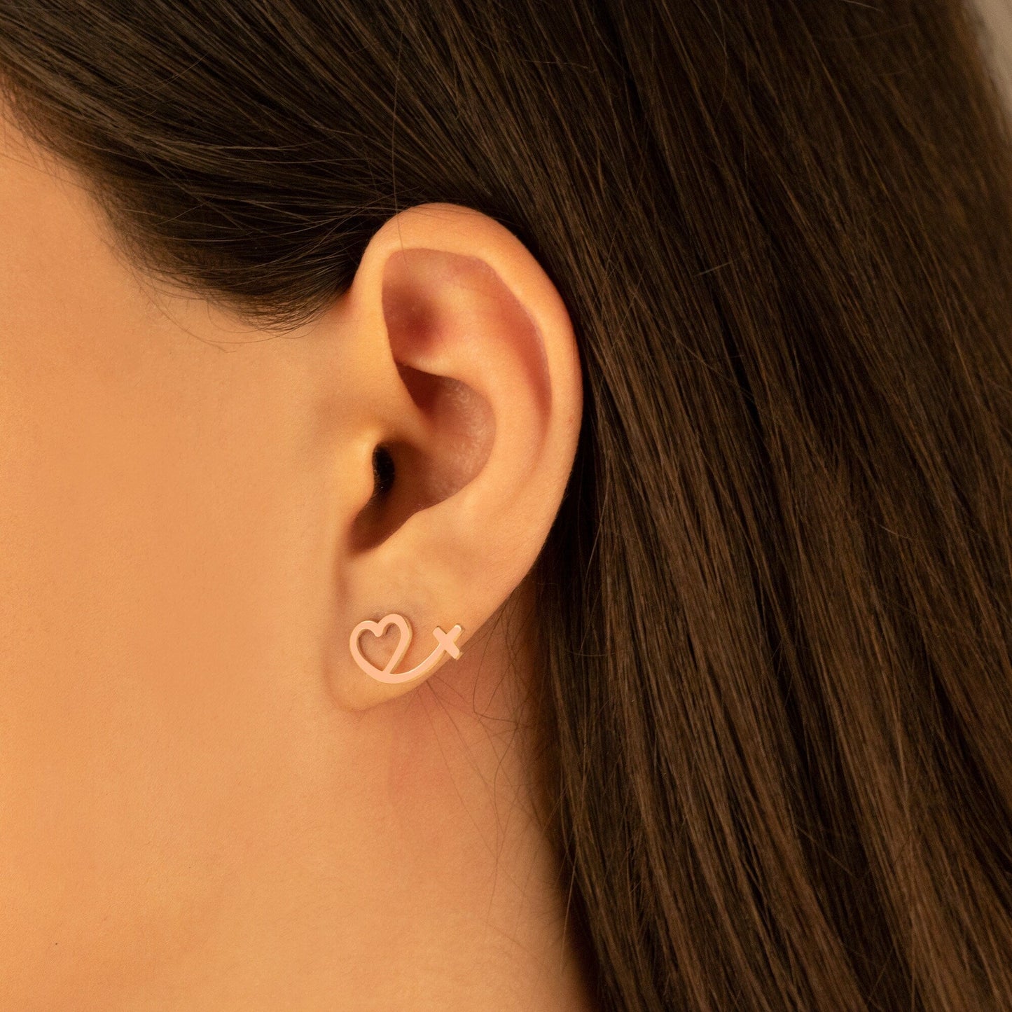 925 Sterling Silver Heart with Plane Earring