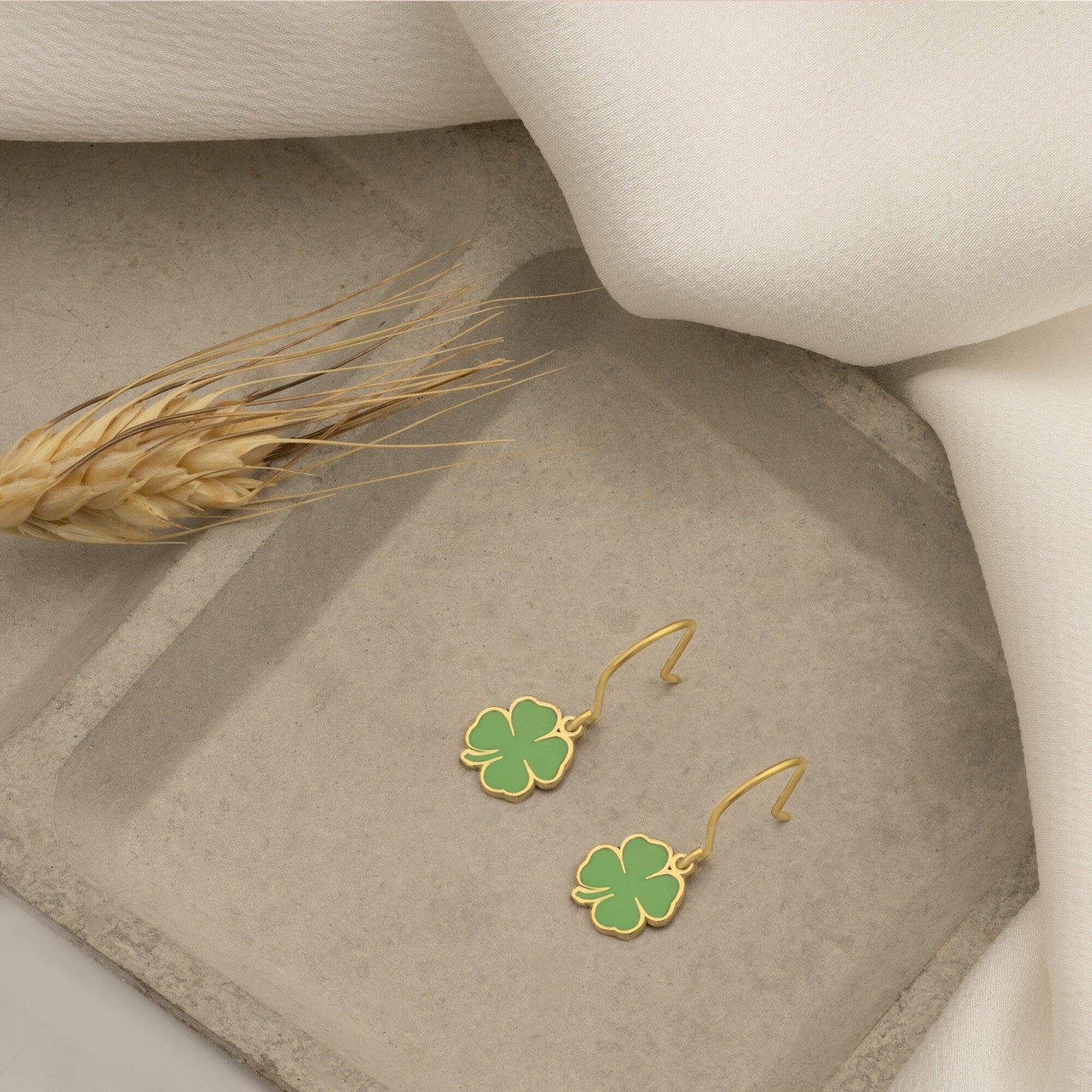 925 Sterling Silver Enamel Clover Earring