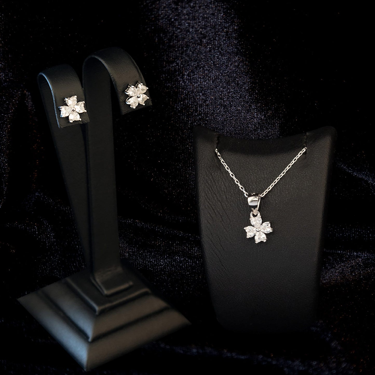 925 Sterling Silver Clover Diamond Shape Set 2 Pieces: Necklace & Earrings