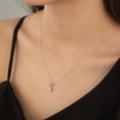 925 Sterling Silver Flower Diamond Shape Set 2 Pieces: Necklace & Earrings