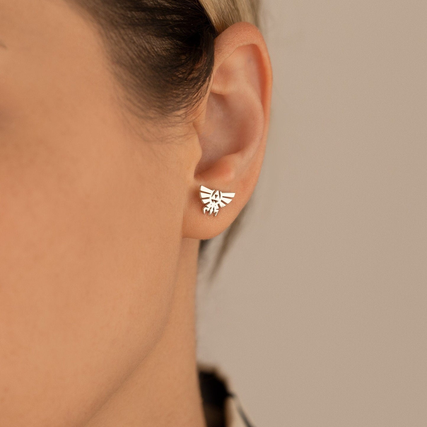 925 Sterling Silver Legend Of Zelda Earring