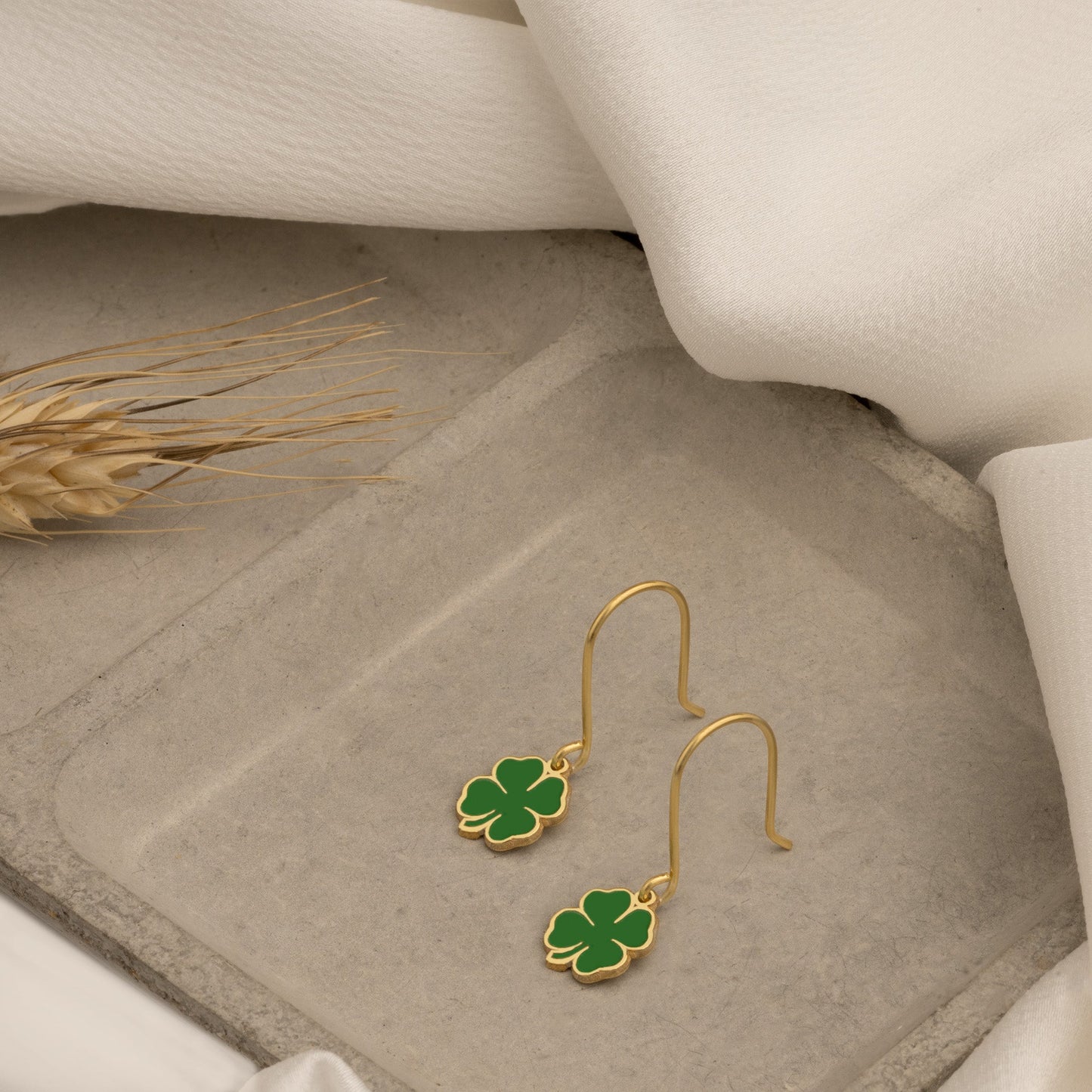 925 Sterling Silver Enamel Clover Earring